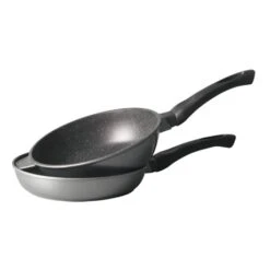 Lot 1 Poêle + 1 Sauteuse Avec Couvercle Et Revêtement Dur Comme La Pierre 28 Cm -Ustensiles De Cuisine Boutique 10909 1 2 Lot 1 Poele 1 Sauteuse avec couvercle et revetement Dur comme la pierre 28 cm Mathon
