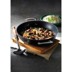Le Creuset Sauteuse Provençale Et Couvercle Les Forgées 30 Cm -Ustensiles De Cuisine Boutique 13215 2 3 Sauteuse provencale et couvercle Les Forgees 30 cm Le Creuset