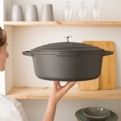 Cocotte Légère Ovale En Fonte D’aluminium 32 Cm 6,5 L Rouge -Ustensiles De Cuisine Boutique 203008 2 2 Cocotte legere ovale en fonte d aluminium 32 cm 6 5 L rouge Mathon