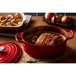Le Creuset Cocotte Fonte Ovale Cerise 27 Cm 6 Le Creuset Cocotte Fonte Ovale Cerise 27 Cm -Ustensiles De Cuisine Boutique 213196 1 2 Cocotte fonte ovale cerise 27 cm Le Creuset