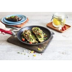 Poêle Revêtue Mutine 28 Cm Sans Manche -Ustensiles De Cuisine Boutique 27127 2 2 Poele revetue Mutine 28 cm sans manche Cristel