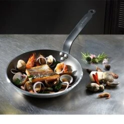 De Buyer Poêle 20 Cm Alu Choc Resto Induction -Ustensiles De Cuisine Boutique 28146 2 2 Poele 20 cm Alu Choc Resto induction De Buyer