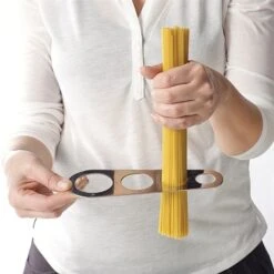 Lot Machine à Pâtes + Doseur à Spaghettis En Inox -Ustensiles De Cuisine Boutique 28918 2 1 Lot machine a pates doseur a spaghettis en inox Mathon