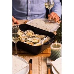 Peugeot Plat à Four Céramique Appolia Rectangulaire Noir Mat 40 Cm 11 Peugeot Plat à Four Céramique Appolia Rectangulaire Noir Mat 40 Cm -Ustensiles De Cuisine Boutique 301368 4 3 Plat a four ceramique Appolia rectangulaire noir mat 40 cm Peugeot