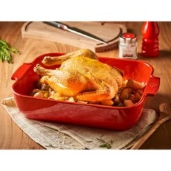 Peugeot Set 2 Petits Plats à Four Rouge Céramique 21 Et 25cm -Ustensiles De Cuisine Boutique 309023 2 2 Set 2 petits plats a four rouge ceramique 21 et 25cm Peugeot