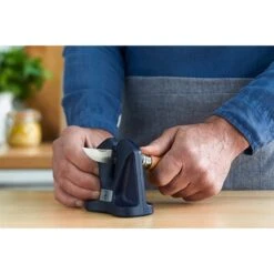 Opinel Aiguiseur Manuel -Ustensiles De Cuisine Boutique 400013 3 2 Aiguiseur manuel Opinel