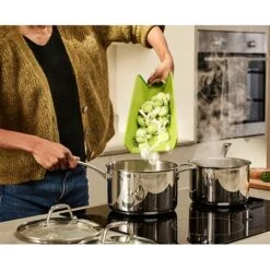 Joseph Joseph Planche à Découper Pliable Chop2pot Plus Verte 11 Joseph Joseph Planche à Découper Pliable Chop2pot Plus Verte -Ustensiles De Cuisine Boutique 450022 4 1 Planche a decouper pliable Chop2pot Plus verte Joseph Joseph