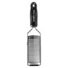 Microplane Râpe à Fromage Fine Gourmet Noire -Ustensiles De Cuisine Boutique 478014 0 1 Rape a fromage fine Gourmet noire Microplane