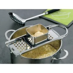 Mandoline à Spaetzle Courts -Ustensiles De Cuisine Boutique 478028 3 2 Mandoline a spaetzle courts Kela