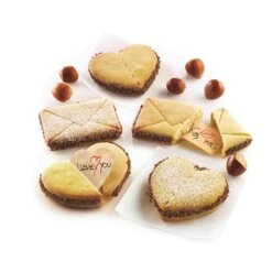 Silikomart Kit De Biscuits à Message Forme Coeur -Ustensiles De Cuisine Boutique 560003 2 3 Kit de biscuits a message forme coeur Silikomart