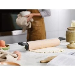 Joseph Joseph Rouleau à Pâtisserie Ergonomique 30 Cm -Ustensiles De Cuisine Boutique 581004 3 1 Rouleau a patisserie ergonomique 30 cm Joseph Joseph