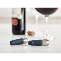 Joseph Joseph Set De 2 Bouchons à Vin Avec Indicateur -Ustensiles De Cuisine Boutique 604025 2 3 Set de 2 bouchons a vin avec indicateur Joseph Joseph