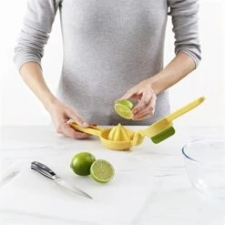 Joseph Joseph Presse-agrumes JuiceMax -Ustensiles De Cuisine Boutique 606038 2 1 Presse agrumes JuiceMax Joseph Joseph
