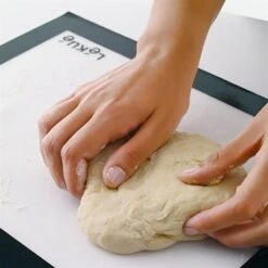 Lekue Tapis De Cuisson En Silicone Et Fibre De Verre 40 X 30 Cm -Ustensiles De Cuisine Boutique 61056 2 2 Tapis de cuisson en silicone et fibre de verre 40 x 30 cm Lekue