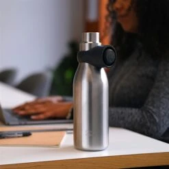 Joseph Joseph Bouteille Isotherme Isolée Sous Vide Loop 500 Ml Inox Brossé -Ustensiles De Cuisine Boutique 670196 2 1 Bouteille isotherme isolee sous vide Loop 500 ml Inox brosse Joseph Joseph