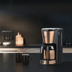 Bestron Cafetière Filtre Avec Verseuse Isotherme 8 Tasses 900 W Coloris Cuivre -Ustensiles De Cuisine Boutique 700100 3 1 Cafetiere filtre avec verseuse isotherme 8 tasses 900 W coloris cuivre Bestron