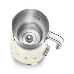 Smeg Chocolatière Et Mousseur De Lait Crème MFF11CREU -Ustensiles De Cuisine Boutique 780311 3 1 Chocolatiere et mousseur de lait creme MFF11CREU Smeg