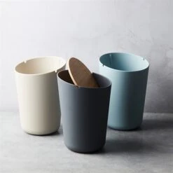 Poubelle Fibre De Bambou Coloris Bleu -Ustensiles De Cuisine Boutique 892002 1 1 Poubelle fibre de bambou coloris bleu Point Virgule